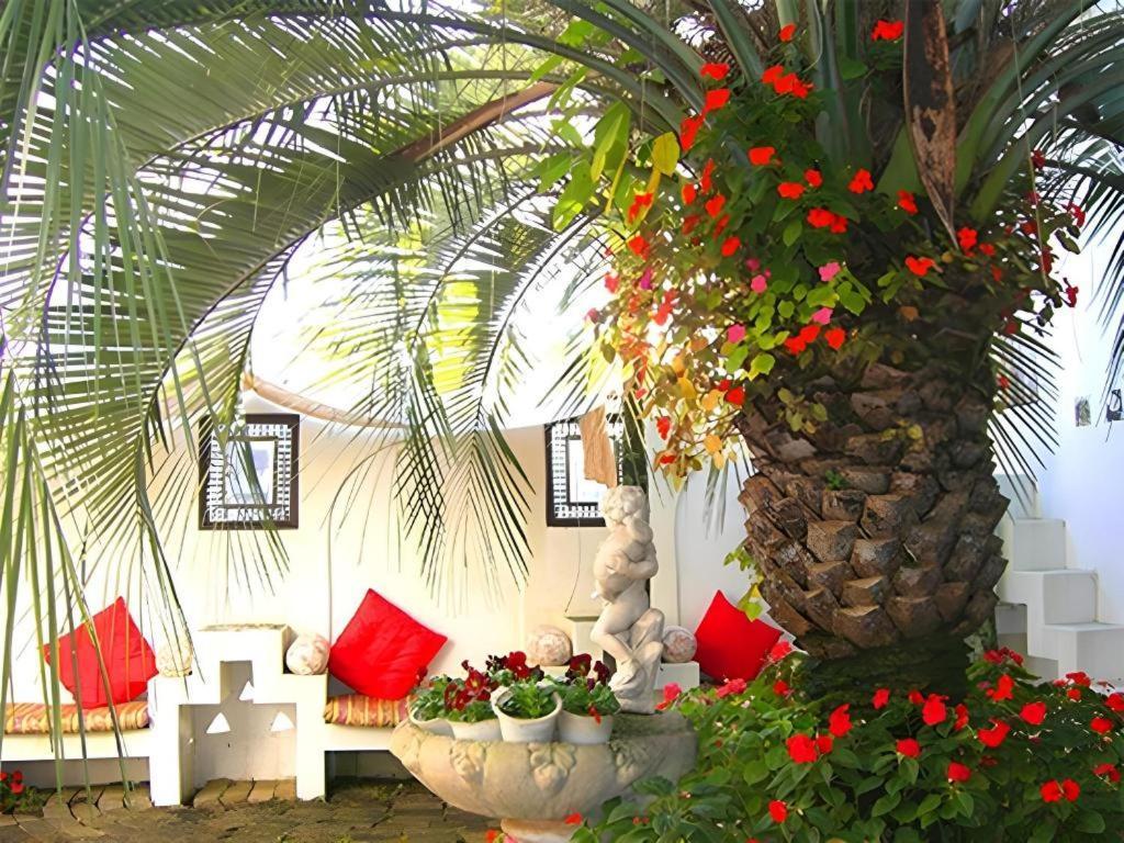 Arabian Art Hotel & Gallery Onjuku Εξωτερικό φωτογραφία